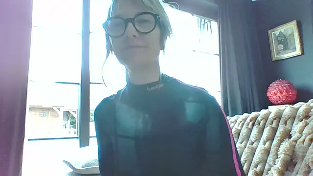 Snapshot of godinflower chatting on March 1, 2026, 11:21 am godinflower online show from March 1, 2026, 11:21 am