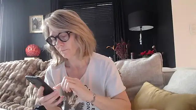 Snapshot of godinflower chatting on February 3, 2026, 9:14 am godinflower online show from February 3, 2026, 9:14 am