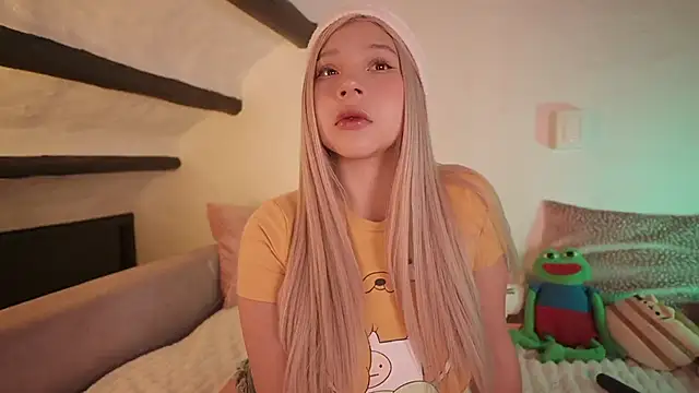 -SofiaCastillo- online show from February 2, 2026, 3:55 pm