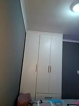 Sexylisa670 online show from April 15, 2026, 11:49 am