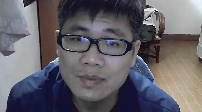 findagirlfriend online show from March 6, 2025, 1:03 pm