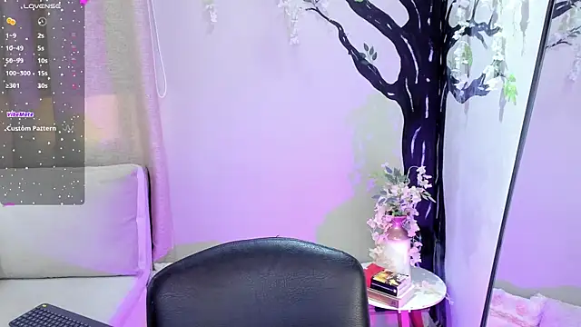 StefyGil  online show from September 23, 2025, 12:23 pm