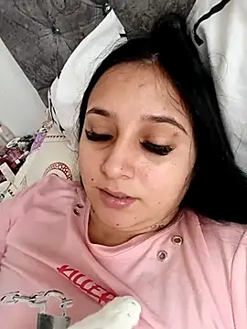 Snapshot of Juanamd1 chatting on October 16, 2025, 3:31 pm Juanamd1 online show from October 16, 2025, 3:31 pm