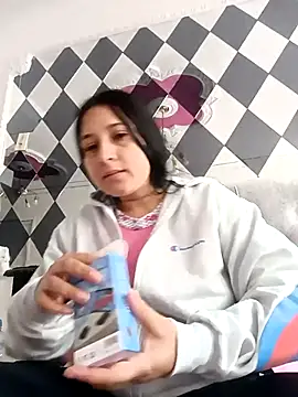 Snapshot of Juanamd1 chatting on February 25, 2026, 12:27 pm Juanamd1 online show from February 25, 2026, 12:27 pm