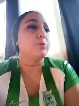 Snapshot of Juanamd1 chatting on October 3, 2025, 10:33 pm Juanamd1 online show from October 3, 2025, 10:33 pm