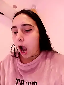 Snapshot of Juanamd1 chatting on February 7, 2025, 12:17 pm Juanamd1 online show from February 7, 2025, 12:17 pm