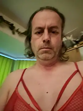 Snapshot of JulianJ50 chatting on May 1, 2026, 5:23 am JulianJ50 online show from May 1, 2026, 5:23 am