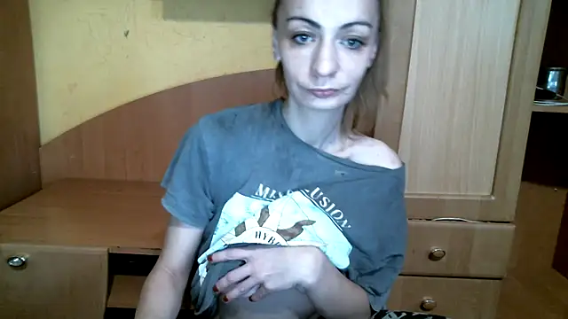 DennisXCaroll online show from February 5, 2026, 7:37 am