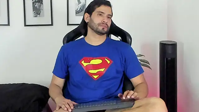 Snapshot of Dereck_vega chatting on July 30, 2026, 12:54 am Dereck vega online show from July 30, 2026, 12:54 am