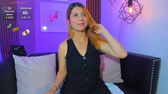 Snapshot of Nahiajhonson_ chatting on February 10, 2026, 1:32 pm Nahiajhonson online show from February 10, 2026, 1:32 pm