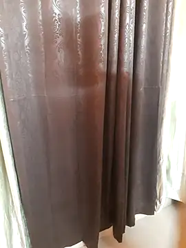 Guyinshortss online show from September 29, 2025, 8:47 pm