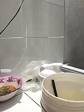 HimiJim online show from November 28, 2025, 12:22 am