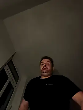 Ronny2510 online show from November 20, 2025, 11:25 pm