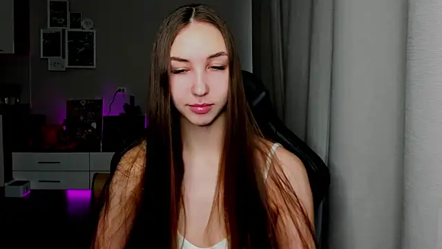 Sm0ly online show from March 28, 2026, 2:01 am