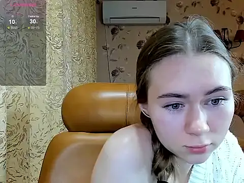 MadeleineWiliams online show from October 10, 2025, 4:13 am