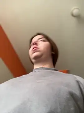 Cloew Marz online show from November 11, 2025, 9:53 pm