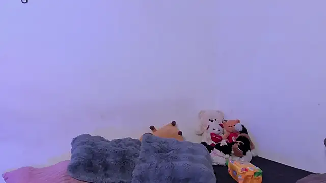 Snapshot of crystalvazquez chatting on October 27, 2025, 1:12 pm crystalvazquez online show from October 27, 2025, 1:12 pm