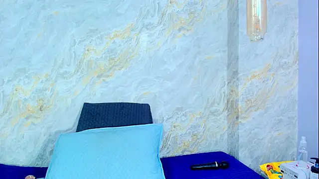 Mia candy 0 online show from February 21, 2026, 12:07 pm