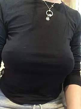 indie-rayne online show from March 20, 2025, 11:16 am