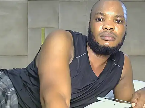 Snapshot of King_squats chatting on December 22, 2025, 1:44 pm King squats online show from December 22, 2025, 1:44 pm