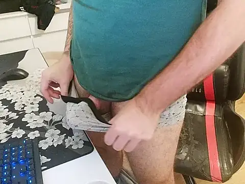 prezydentcam online show from February 3, 2026, 12:10 pm