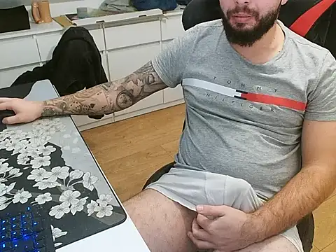 prezydentcam online show from February 16, 2026, 1:32 pm