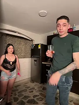 Snapshot of samantha_kevin chatting on February 2, 2026, 3:49 am samantha kevin online show from February 2, 2026, 3:49 am