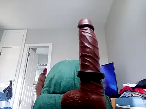 Snapshot of ChiRaqb8 chatting on October 4, 2025, 7:37 pm ChiRaqb8 online show from October 4, 2025, 7:37 pm