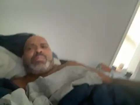 ChiRaqb8 online show from November 1, 2025, 4:01 pm