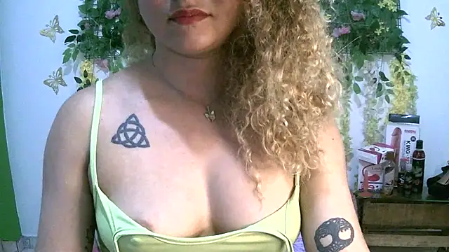 Crysrus online show from February 20, 2026, 9:17 pm