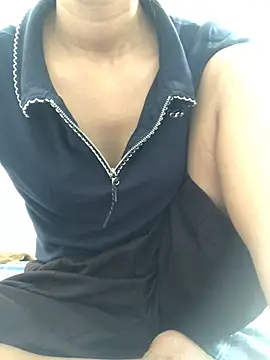 Cute lady99 online show from May 4, 2026, 7:00 am