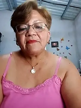 Madrastrahot69 online show from November 1, 2025, 8:25 pm