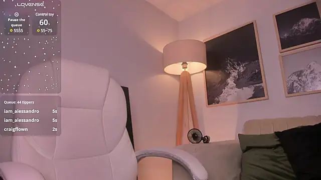 lara madisson online show from March 9, 2025, 8:29 am