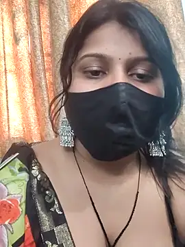 Snapshot of Hotty-simran chatting on October 20, 2025, 6:04 am Hotty-simran online show from October 20, 2025, 6:04 am