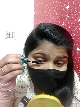 Snapshot of Hotty-simran chatting on February 25, 2025, 4:35 am Hotty-simran online show from February 25, 2025, 4:35 am