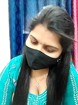 Snapshot of Hotty-simran chatting on February 26, 2025, 8:39 am Hotty-simran online show from February 26, 2025, 8:39 am