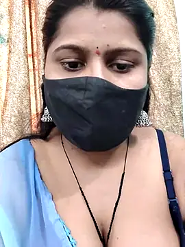 Snapshot of Hotty-simran chatting on October 15, 2025, 4:44 am Hotty-simran online show from October 15, 2025, 4:44 am