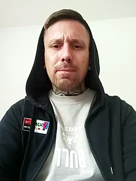 Schabernack1990 online show from May 12, 2026, 9:37 am