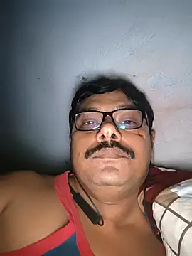 Snapshot of Srmotrs chatting on February 7, 2026, 6:38 pm Srmotrs online show from February 7, 2026, 6:38 pm