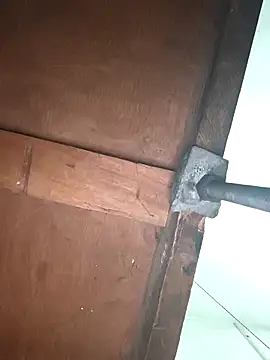 Snapshot of Srmotrs chatting on February 11, 2026, 1:44 pm Srmotrs online show from February 11, 2026, 1:44 pm