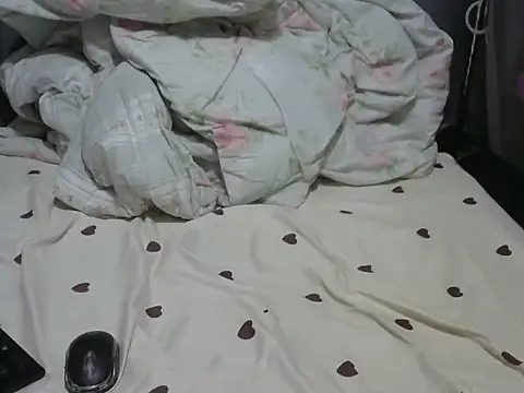 Snapshot of Sexy_baby004 chatting on December 15, 2025, 1:22 am Sexy baby004 online show from December 15, 2025, 1:22 am