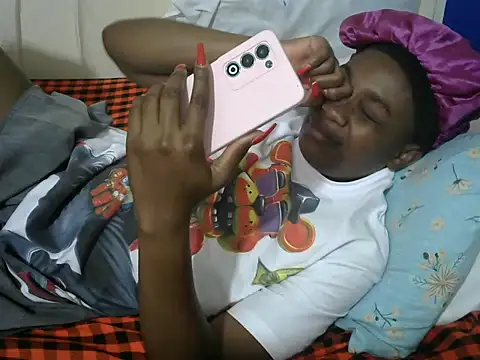 beauty petite online show from February 11, 2026, 7:03 pm