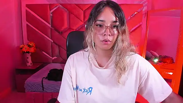 Olivia Fox69 online show from April 11, 2026, 3:25 am