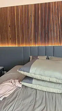 EmiilyAdams  online show from April 11, 2026, 9:40 pm