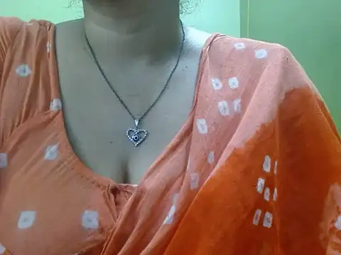 LOVERIAKOL online show from April 21, 2026, 3:40 pm