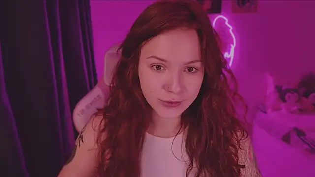 Elsie Ginger online show from December 10, 2024, 9:22 pm