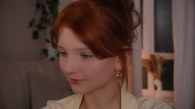 Snapshot of CindyGarrison chatting on June 20, 2026, 10:37 pm CindyGarrison online show from June 20, 2026, 10:37 pm
