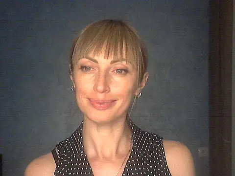 Snapshot of EffectMaya chatting on June 2, 2026, 6:41 pm EffectMaya online show from June 2, 2026, 6:41 pm