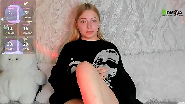 HelenMacCrory online show from December 20, 2024, 5:08 pm