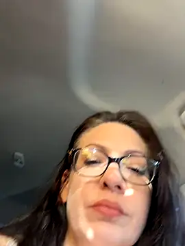 BeautifulMesss online show from November 28, 2025, 3:56 pm